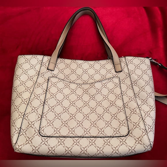 NWT Nine West Kylee Mushroom Logo Trap Tote Shoulder Bag - Picture 2 of 5